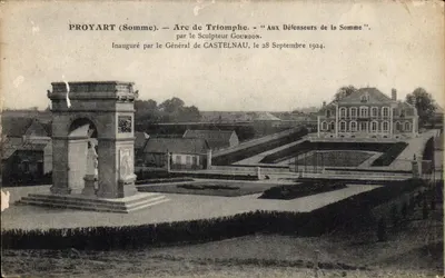 Proyart (Somme) — Arco do Triunfo "Aos Defensores da Somme" — Escultor Gourdon, inaugurado em 28 de setembro de 1924