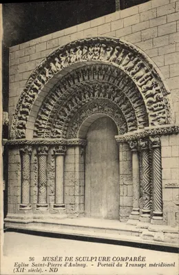 Igreja de São Pedro de Aulnay — Portal do transepto meridional (século XII) — Museu de Escultura Comparada