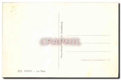 Il Parco di Vichy — Vista del parco con terrazza ombreggiata — 'Real-Photo' P. Strasbourg, n° 225 — Verso