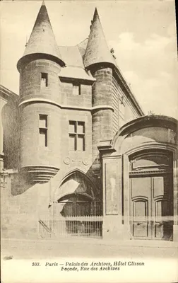 Paris — Palácio dos Arquivos, Hotel Clisson — Fachada Rue des Archives