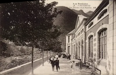 Les Pyrénées - 28. - CAUTERETS - Les Thermes de la Rasllère BR