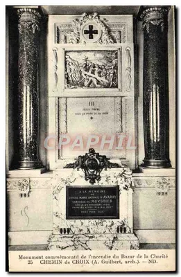 Monumento comemorativo do incêndio do Bazar da Caridade — Chemin de Croix (A. Guilbert, arq.)