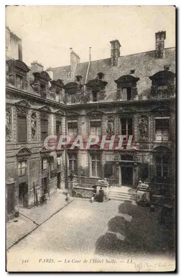 Paris — La Cour de l'Hôtel Sully — LL. — Éditeur LL. — N° 321