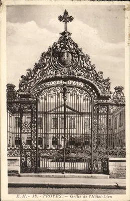 Troyes — Grille de l'Hôtel-Dieu — E.H. 38