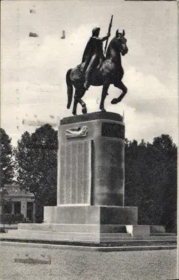 Alessandria - Monumento ai Caduti nella guerra mondiale — Édiz. F. V. A.