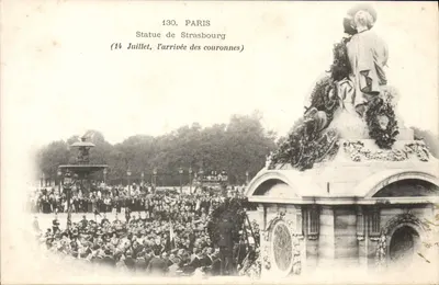 Estátua de Estrasburgo — (14 de Julho, a chegada das coroas) — Paris, n°130