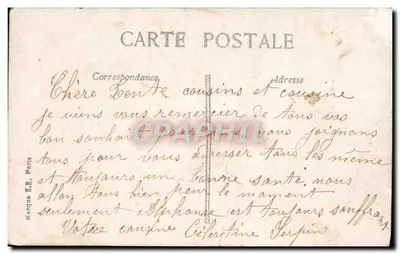 Młoda kobieta w błękitnym stroju — trzymająca bukiet — wydawca E.R. Paris, nr 2429 — Rewers