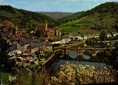 Vista Geral de Estaing à beira do Lot — MYSCOLOR n°52