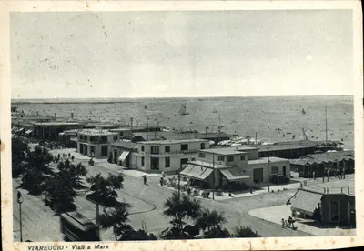 Bilhete postal antigo Viareggio Viali A Mare
