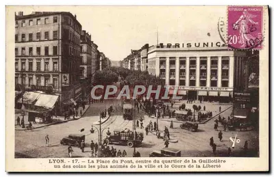LYON. - 17. - A Place du Pont, centro do bairro da Guillotière