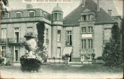 Vichy — Casa da Senhora de Sévigné — Stabreck, Paris
