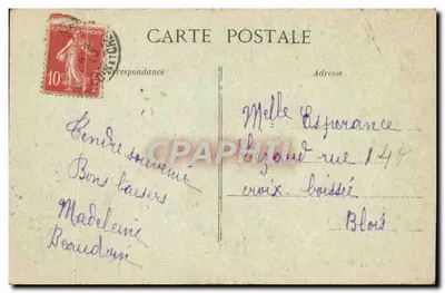Fougères-sur-Bièvre (L.-et-Ch.) — Het Kasteel — Binnenhof — Fototipie van Varennes — Achterkant