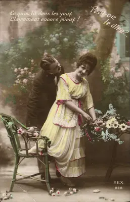 Jeune couple dans un jardin — REX 868