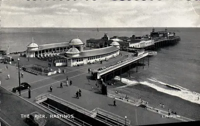 Le Pier, Hastings — vista aérea — Valentine's Postcard & Sons Ltd, n° L.2669/D