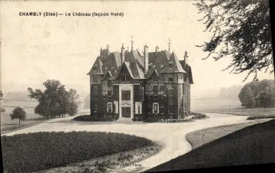 Chambly (Oise) — O Castelo (fachada Norte) — L.M., Paris