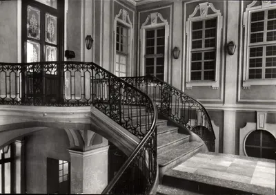 Hotel « Tre Re » - Chieri — escada do hall