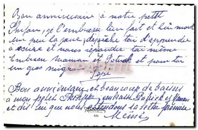 Criança com buquê de flores — Feliz Aniversário — editor não visível — Verso
