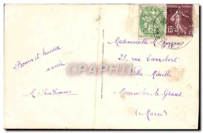 Młoda kobieta w pelerynie z futera — trzymająca bukiet — wydawca: RECORD n°2822 — Rewers