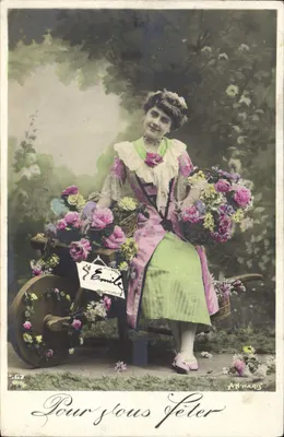 Kobieta w różowej i zielonej sukni z wozem z kwiatami — Aby świętować — A.N. PARIS n°567