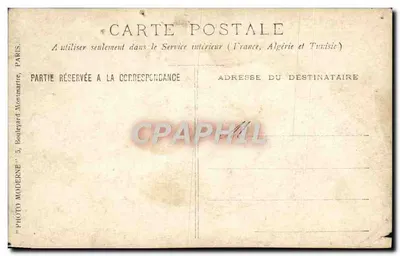 Deux hommes en costume — scène de studio — Photo Moderne, 5 Boulevard Montmartre, Paris — Verso