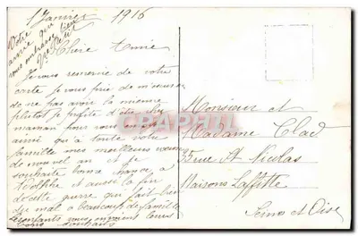 Mulher em vestido rosa segurando um buquê — Boa Ano — Parisette, n° 770 — Verso