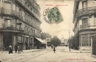 Stara pocztówka Troyes Avenue