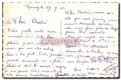 Młoda kobieta uśmiechająca się trzymająca kartę — tekst 'JAMAIS DEUX SANS TOI' — PC Paris n°3651 — Rewers