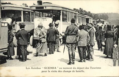 SCEMIA Bus — Abfahrt der Touristen zur Schlachtfeldbesichtigung — Ehrmann, Paris