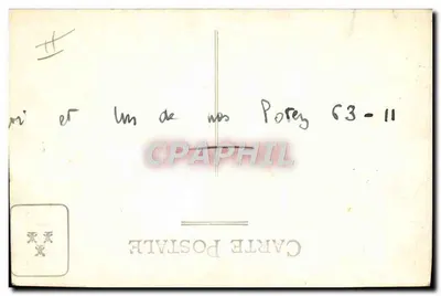 Samolot wojskowy w hangarze — dwoje mężczyzn obok — wydawca Portey, nr C3-11 — Rewers
