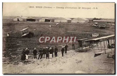 BRON (Rhone) — Campo de Aviação (2º Grupo) — G.B.