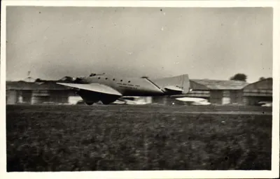Aeroplano militare — aeroporto — Foto André, Le Bourget
