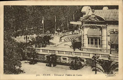 Vichy - Terrasse e Teatro do Casino — Ideal, n° 321