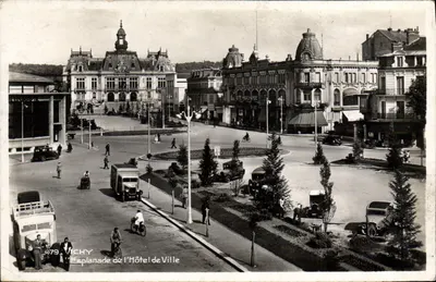 Vichy — Esplanada do Hotel de Ville — Edição La Cigogne