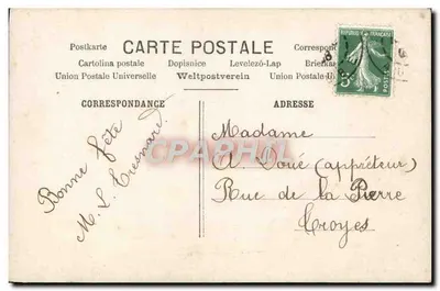 Dziewczyna trzymająca bukiet róż — M.F. PARIS — n° 2136 — Rewers