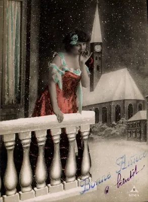 Kobieta na zimnym balkonie — widok nocny z kościołem — wydawca Bonne Année n° 4898