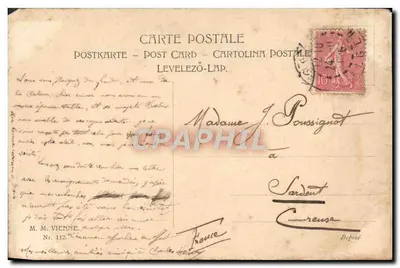 Młoda kobieta w fioletowym kapeluszu — podpisana Minuities Flémer — wydawca M. M. Vienne, nr 112 — Rewers