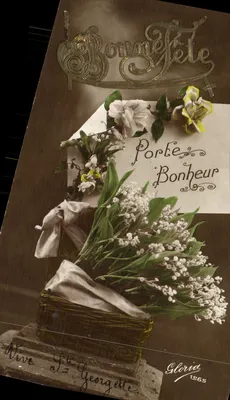 Arranjo de flores de muguet e outras flores — Boa Festividade — Glorid 1265