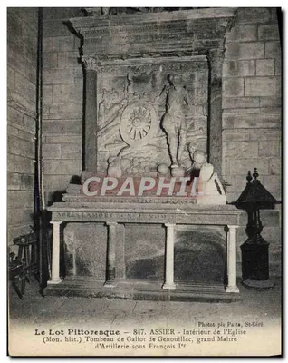 St-Céré - Interior da Igreja - Túmulo de Galiot de Genouillac, grande Mestre da Artilharia sob François Ier