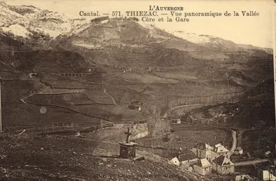 Thiezac — Vista panorâmica da Vale da Cère e a Estação — L'Auvergne, Cantal, n° 571