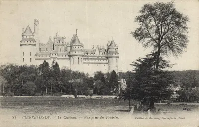 Pierrefonds — Le Château — Vue prise des Prairies — Édition A. Derôme, Pierrefonds (Oise)