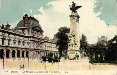 Paris — O Monumento de Gambetta e o Louvre — LL