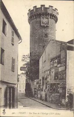 Vichy — La Tour de l'Horloge (XVe siècle) — Éditeur : Bégruin, Saint-André (Allier), n° 491