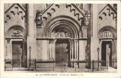 La Ferté-Macé - Porta da Igreja — LL