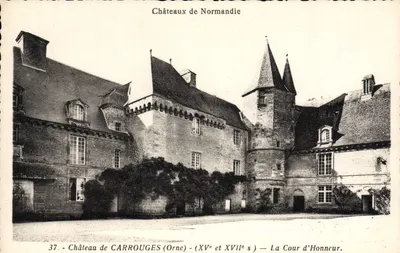 Castelo de Carrouges — Orne — XVᵉ e XVIIᵉ s — A Cour d'Honncur