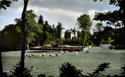 Castelo de Clavières — Saint-Agrève (Ardèche) — Photo-Éditions A. Raphaël