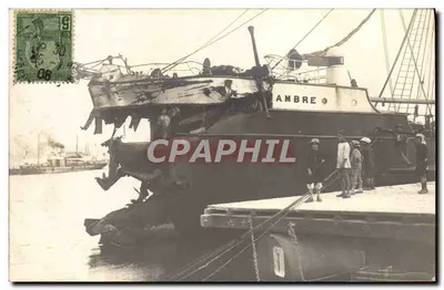 Navire AMBRE — accident au port — éditeur Pierre Laurent, Bizez