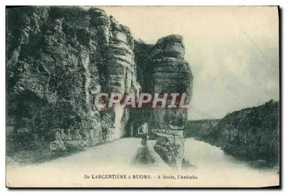 De Largentière a Ruoms - À direita, a Ardèche
