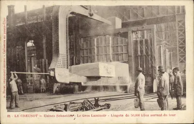 Le Creusot — Usinas Schneider — O Grande Laminoiro — Lingotes de 50.000 quilos saindo do forno
