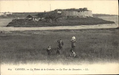 CANNES — La Pointe de la Croisette — La Tour des Douaniers — LL. n°614