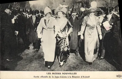 Les Modes Nouvelles — Sortie officielle de la Jupe-Culotte à la Réunion d'Auteuil — Éditeur L'ÉD